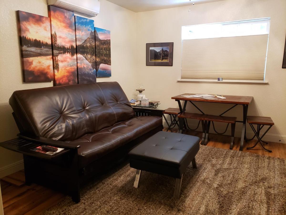 Отель Yosemite Foothill Retreat Корсеголд Экстерьер фото