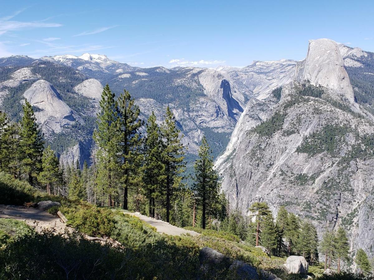 Отель Yosemite Foothill Retreat Корсеголд Экстерьер фото